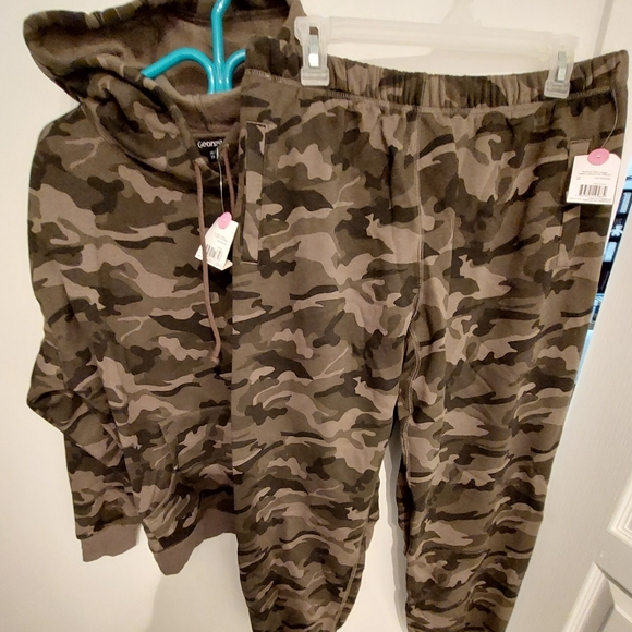 Jogging army track suit, hoodie & pants - Picture 5 of 5